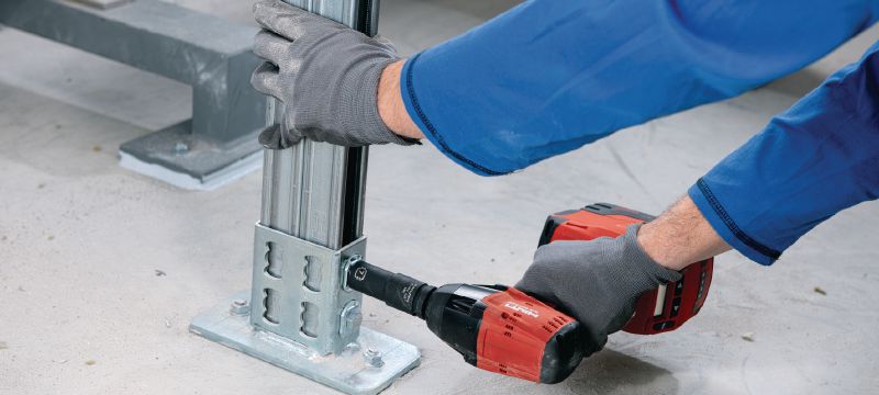 Llave de impacto a batería SIW 6AT-A22 Llave de impacto a batería de 22 V de bajo par equipada con yunque de 1/2 con sistema de retención para tareas de anclaje y atornillado Aplicaciones 1