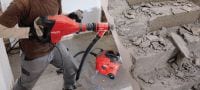 Martillo demoledor TE 700-AVR SDS-Max Potente martillo rompedor de muros SDS Max (TE-Y) para tareas de carga pesada de cincelado de concreto y mampostería, con sistema de reducción activa de la vibración (AVR) Aplicaciones 2
