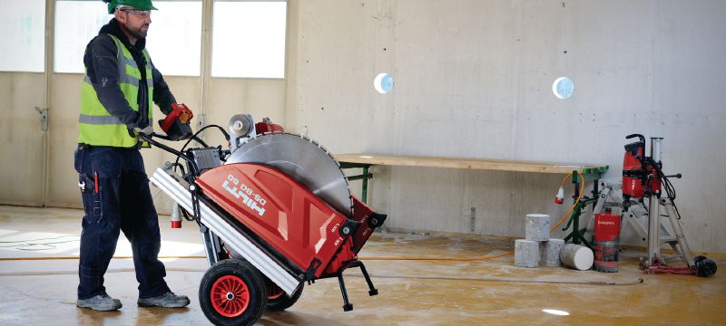 Hoja de sierra mural silenciosa SPX LCS Equidist (60H: válida para sistemas Hilti y Husqvarna®) Hoja de sierra mural (5-10 kW) para corte de alto desempeño que ofrece una gran velocidad, mayor duración y menos ruido (eje de 60H válido para las sierras murales Hilti y Husqvarna®) Aplicaciones 1