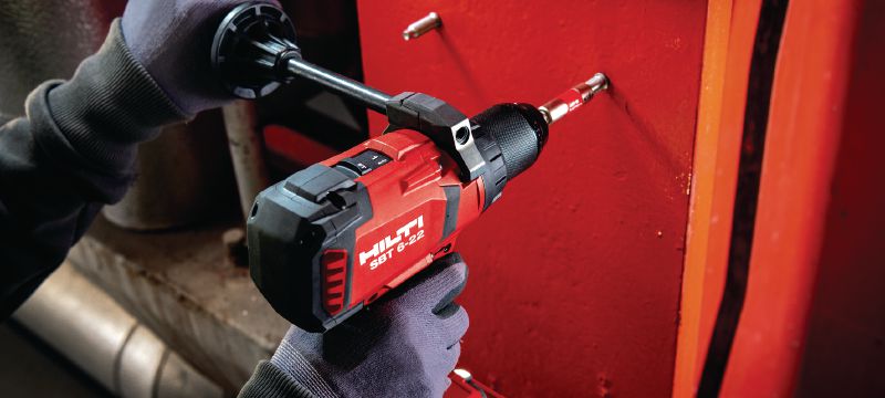Perno roscado S-BT-MR HL (aluminio) Perno roscado atornillable (acero secundario inoxidable, rosca métrica) para fijaciones multiuso en aluminio en entornos altamente corrosivos Aplicaciones 1