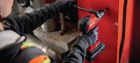 Perno roscado S-BT-MR HL (aluminio) Perno roscado atornillable (acero secundario inoxidable, rosca métrica) para fijaciones multiuso en aluminio en entornos altamente corrosivos Aplicaciones 1