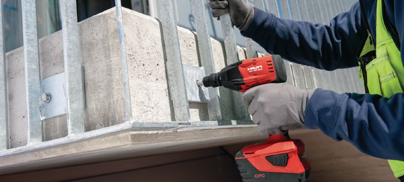 Llave de impacto a batería SIW 6AT-A22 Llave de impacto a batería de 22 V de bajo par equipada con yunque de 1/2 con sistema de retención para tareas de anclaje y atornillado Aplicaciones 1